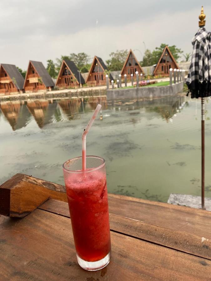 Resort & Resto Talaga Sundayana Subang Luaran gambar